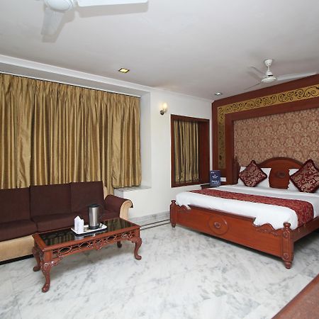 Oyo 5915 Hotel Swagath New Delhi Luaran gambar