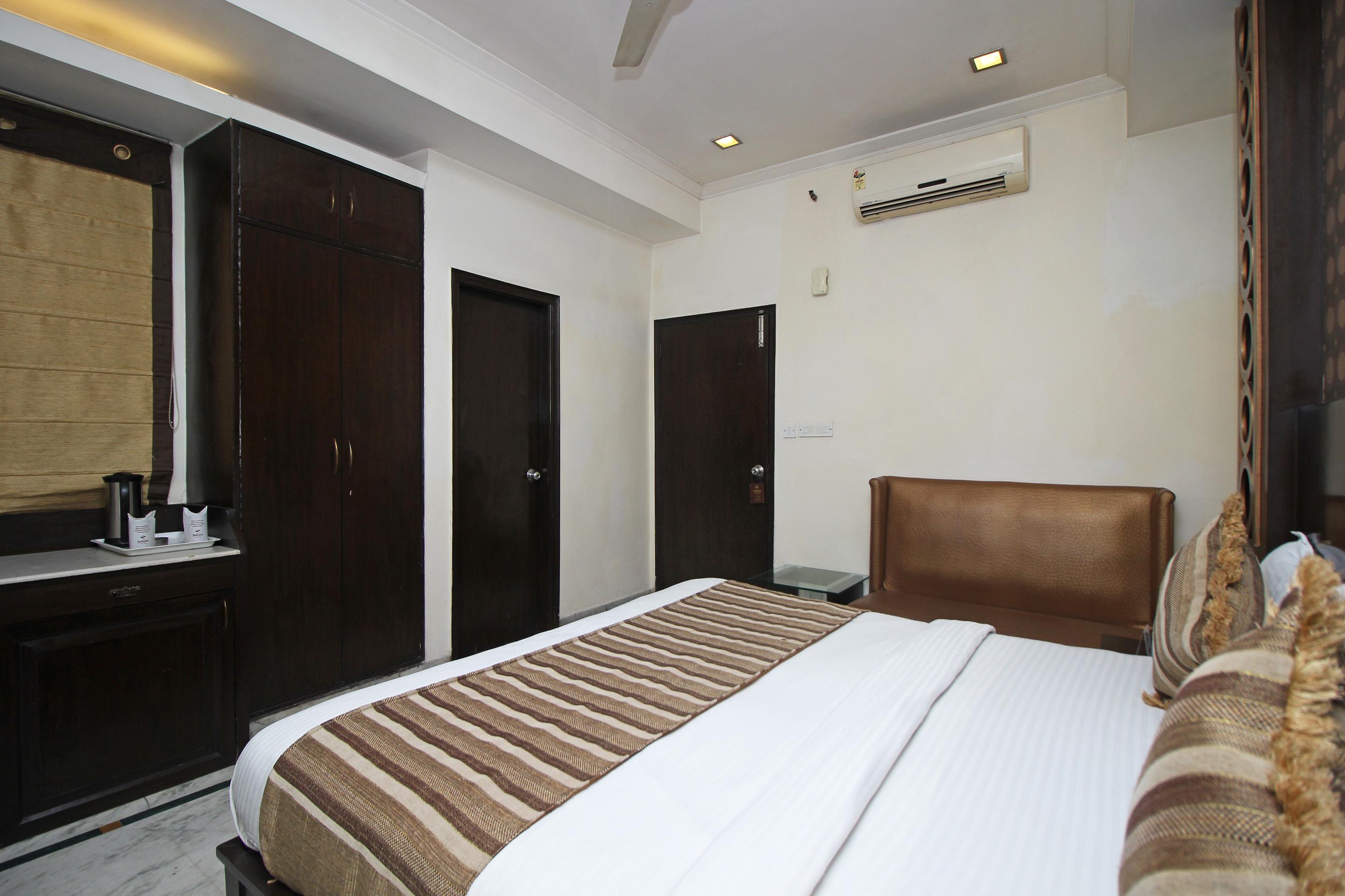 Oyo 5915 Hotel Swagath New Delhi Luaran gambar